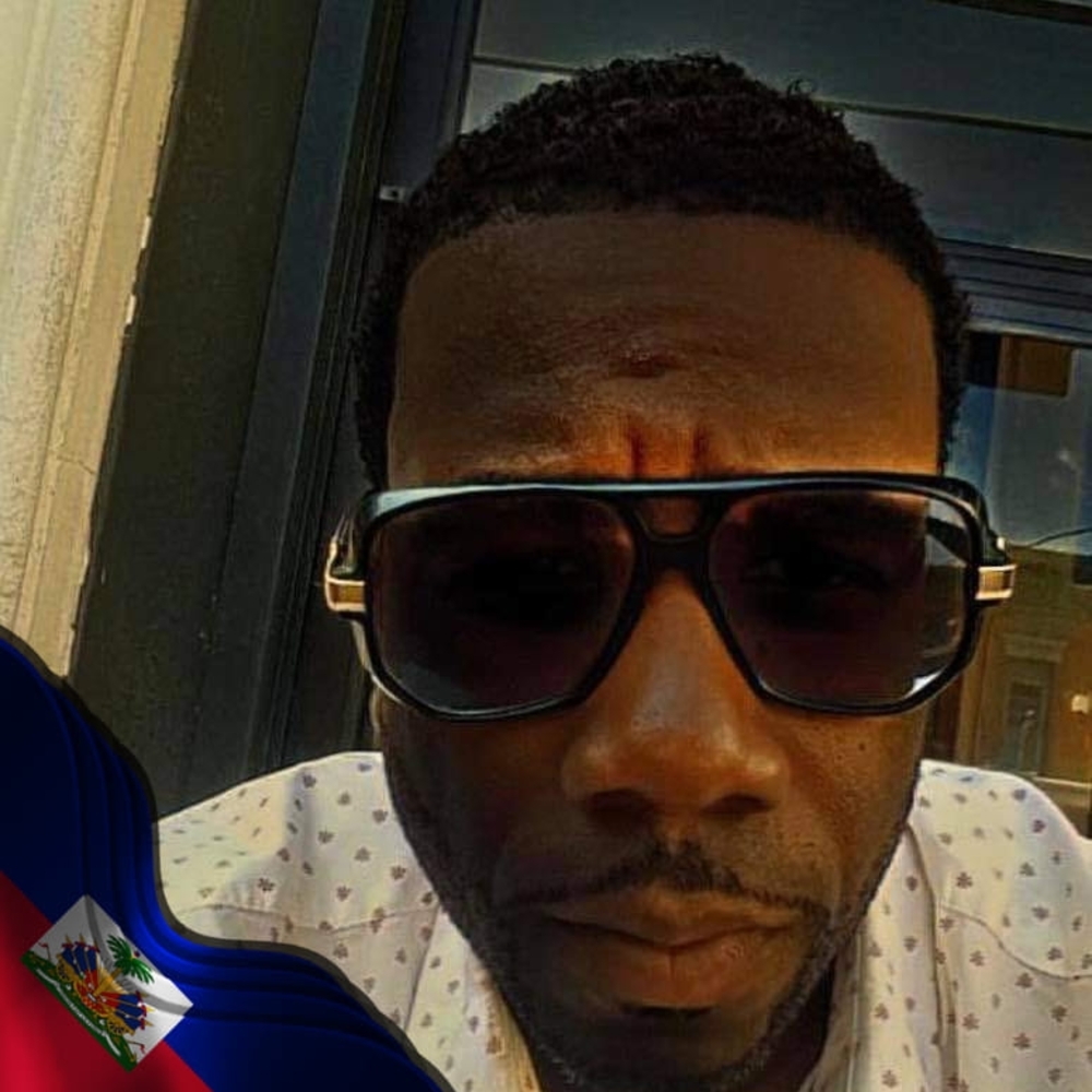 Meet your Posher, Pierre